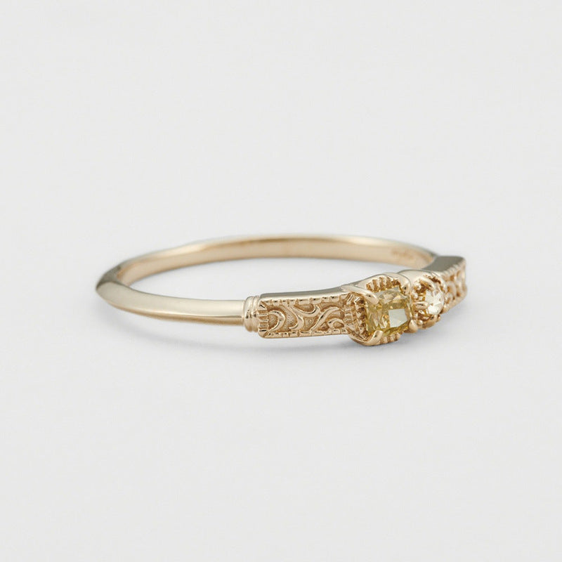 New arrival in spring 2023 French simple niche gentle style S925 silver plated with 14K gold light yellow crystal white zircon ring