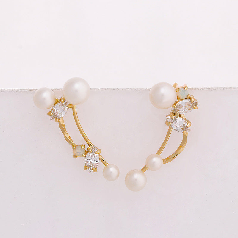 Dunli Jewelry  S925 Korean Fresh Sweet Freshwater Pearl + Australian Opal White Zirconium Ear Clip