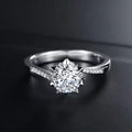 Classic Snowflake Round Cut Ring - jolics