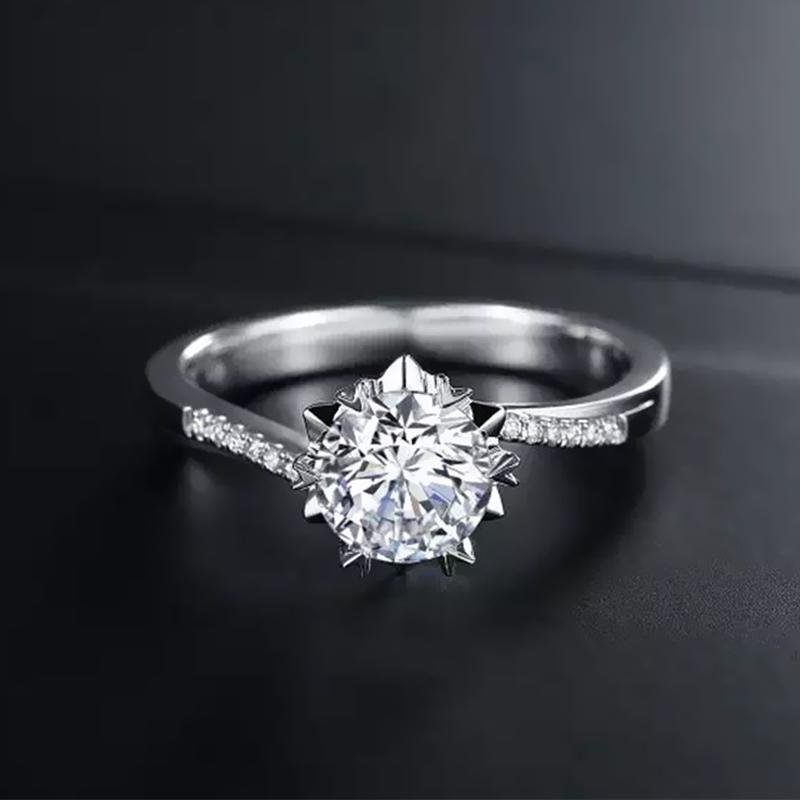 Classic Snowflake Round Cut Ring - jolics