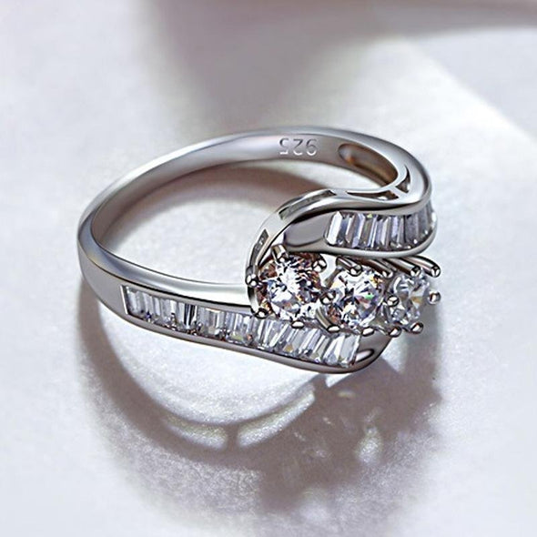 Intricate Infinity Three Stone Ring - jolics