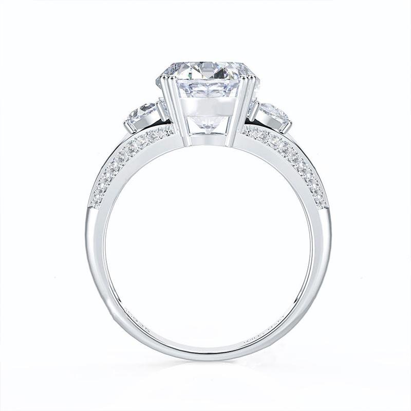 Three Stone Oval Cut Luxury Ring - jolics